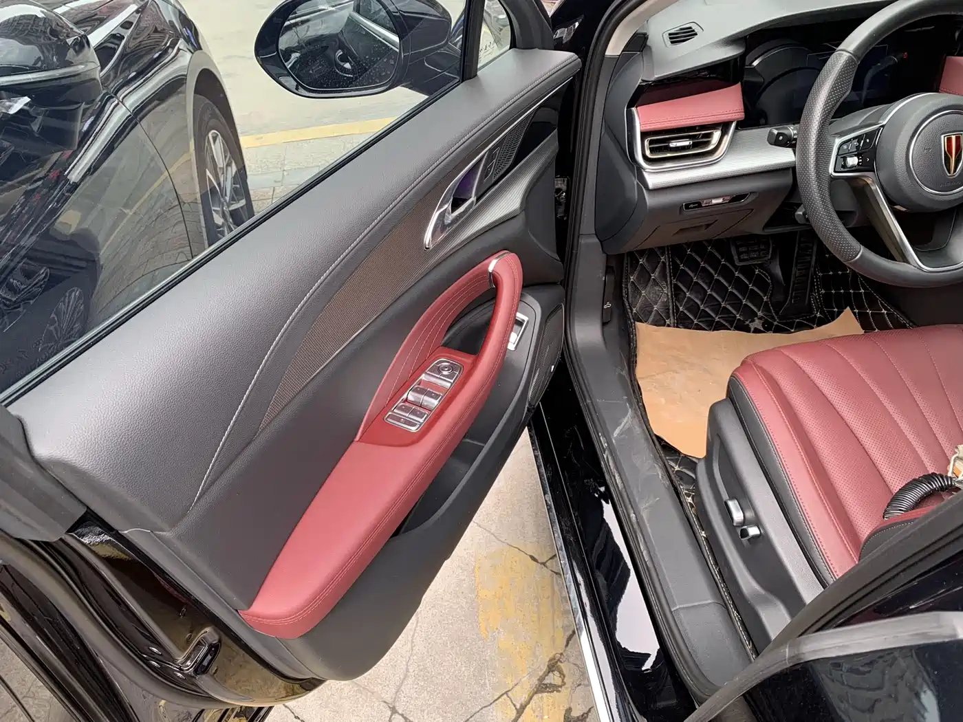 Hongqi H5 2023 2.0T Auto Smart Connect Flag Comfort фото 5