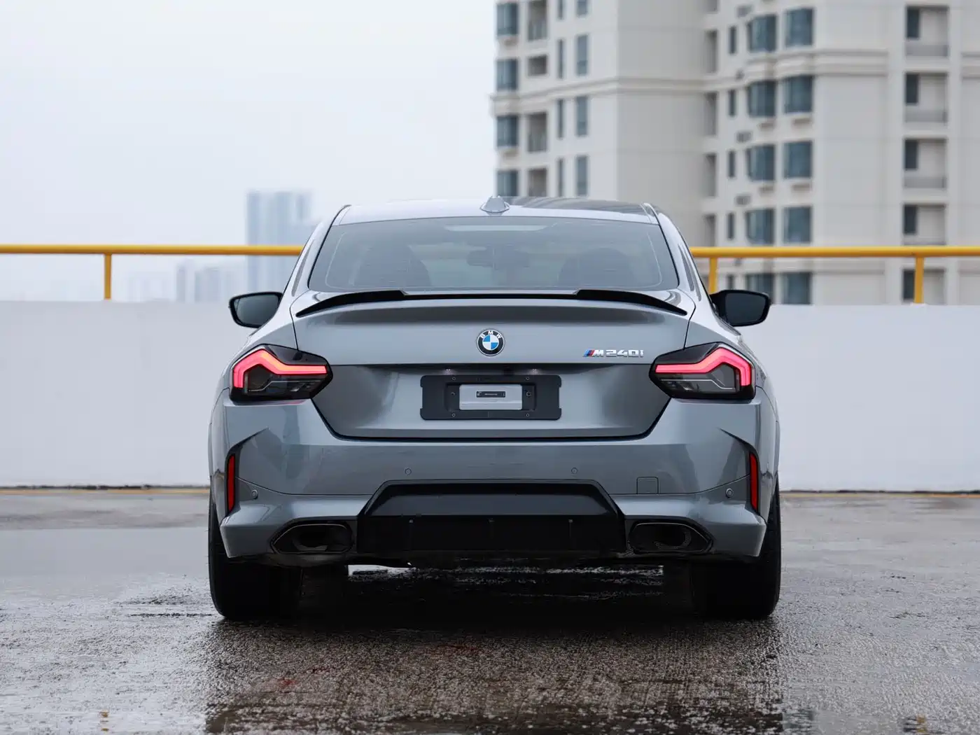BMW M240I