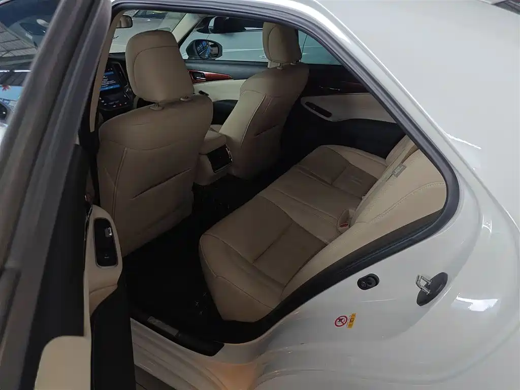 Toyota Crown 2015 2.5L Smart Edition фото 16