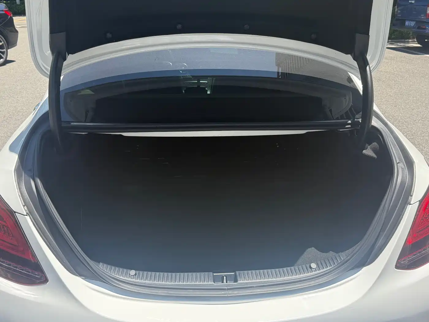 Mercedes-Benz C-Class 2020 C 260 L Sport фото 30