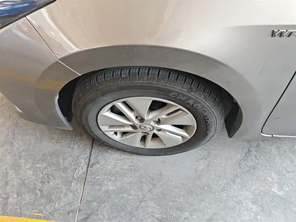 Toyota Corolla 2017 Facelift 1.6L S-CVT GL фото 23