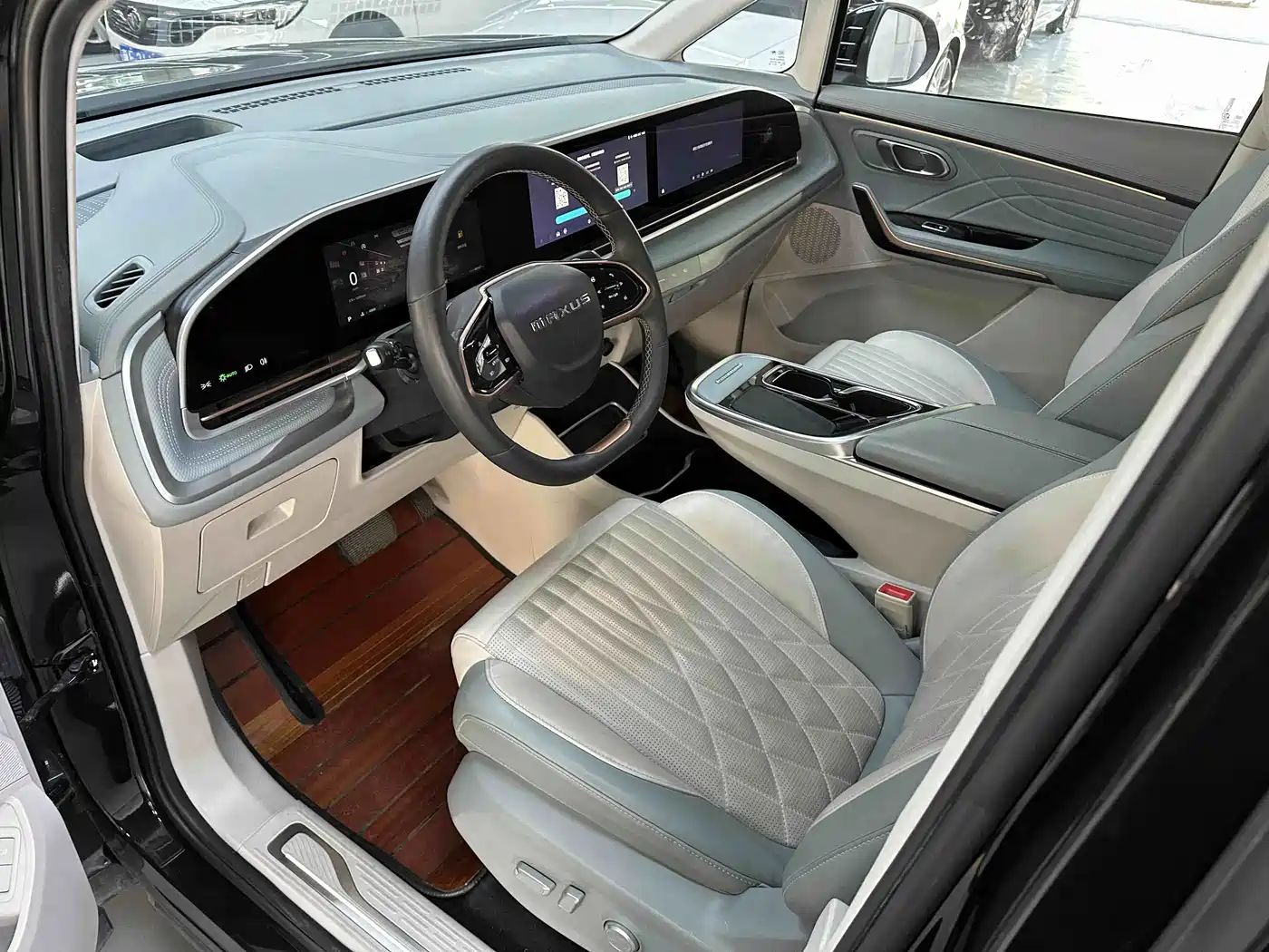 SAIC Maxus Maxus G90 2023 2022 2.0T Interstellar 7-seater