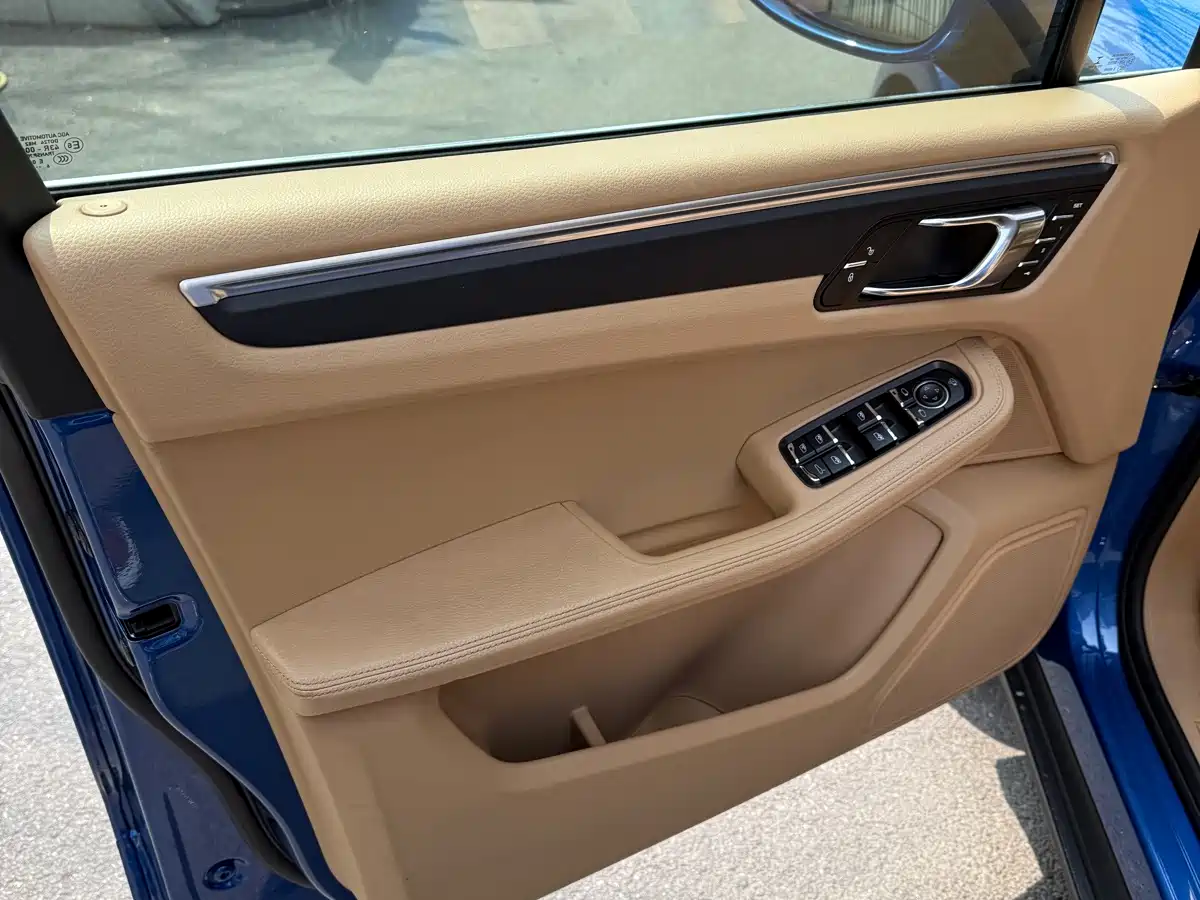 Porsche Macan 2017 Macan 2.0T фото 4