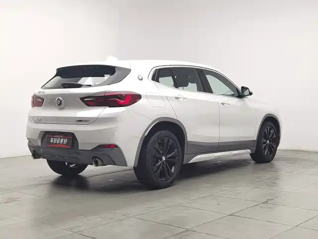 BMW X2 2021 Facelift sDrive25i M Off-Road Package — фото 2