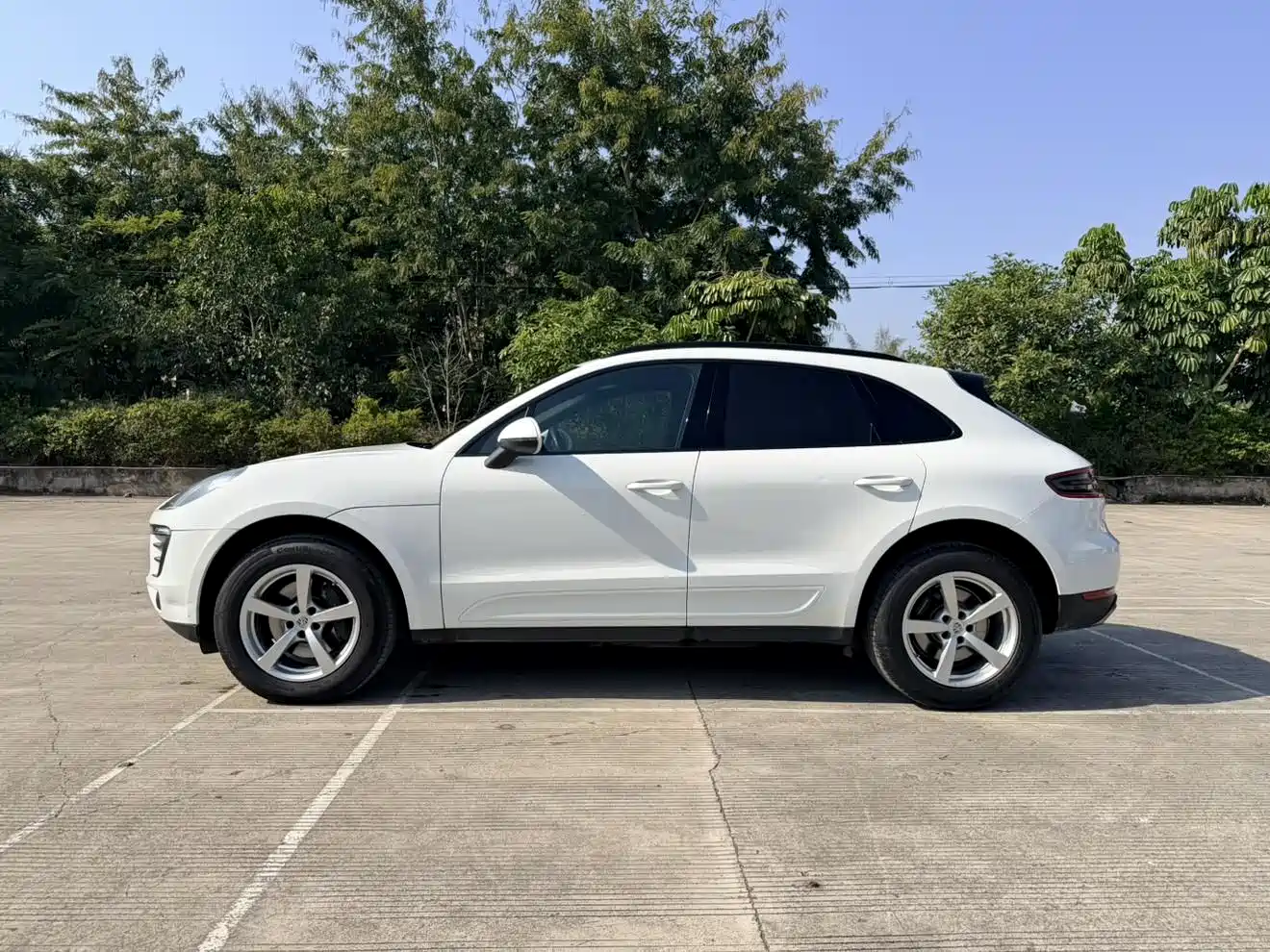 Porsche Macan 2016 Macan 2.0T фото 4