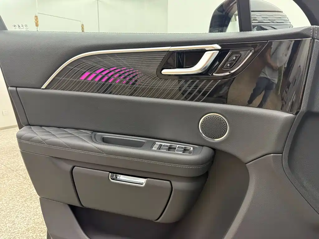 Hongqi E-HS9 2023 2022 690km Qi Xiang Edition (6-seater)