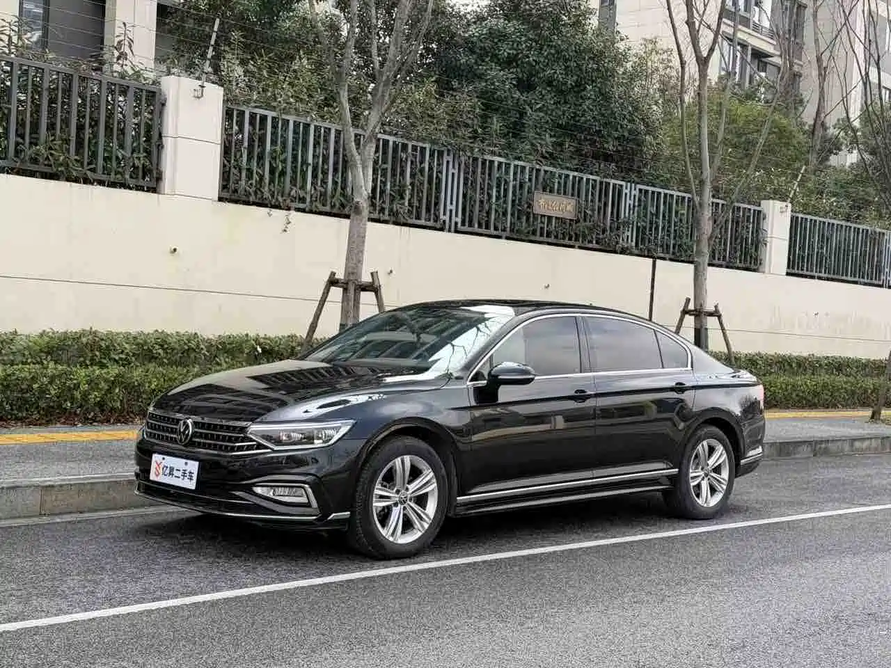 Volkswagen Magotan 2023 2 Million Units Commemorative Edition 280TSI DSG Comfort