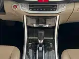 Фото 21 - Honda Accord