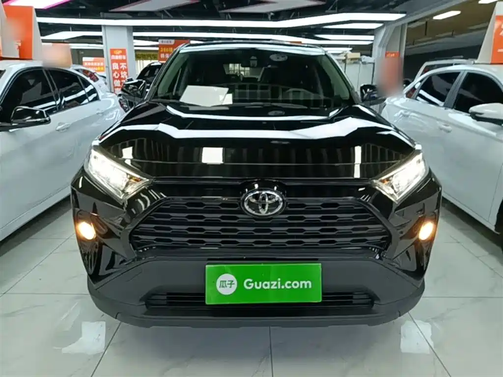 Toyota RAV4 Rongfang 2021 2.0L CVT 2WD Urban фото 3