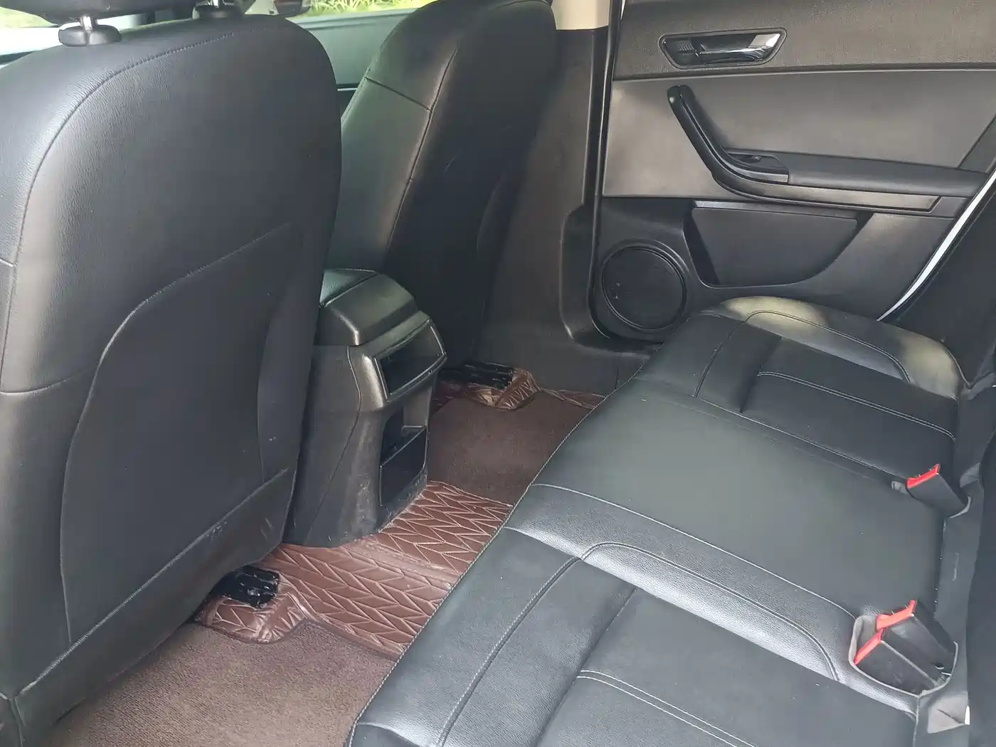 Qoros 3 2019 2018 Sedan 1.6L Auto Leading