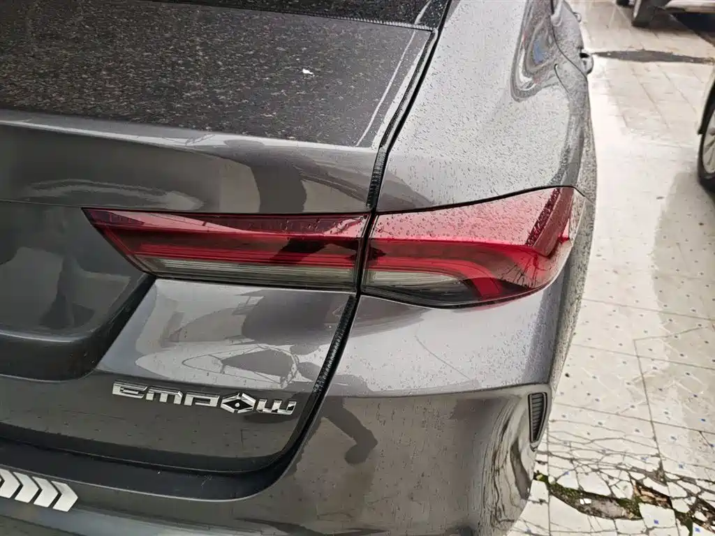GAC Trumpchi Trumpchi Emkoo 2021 270T DCT J15 Edition фото 8