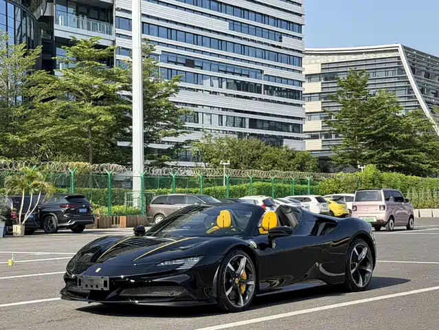 Ferrari SF90 3.9T V8 Spider