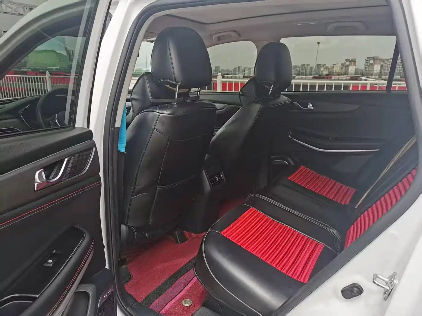 CHANGAN CS75