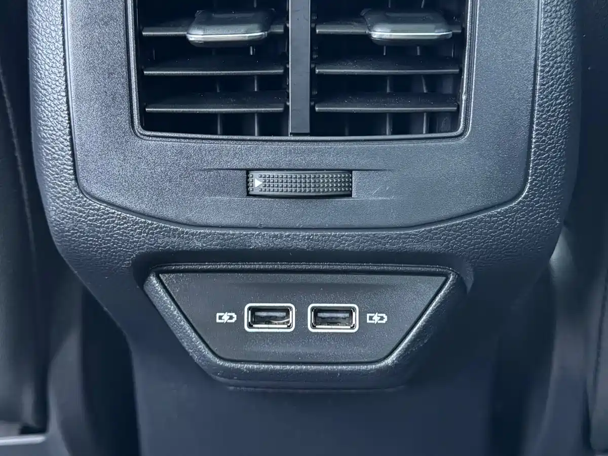 Volkswagen T-ROC 2022 280TSI DSG 2WD Elite PLUS фото 12