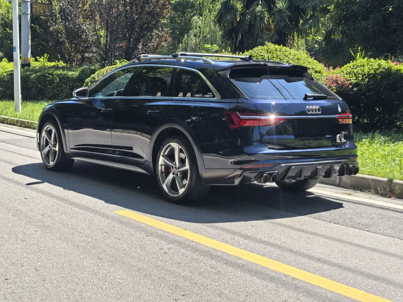 Audi A6 (Import) 2023 2022 allroad quattro Explorer 55 TFSI Premium Off-road