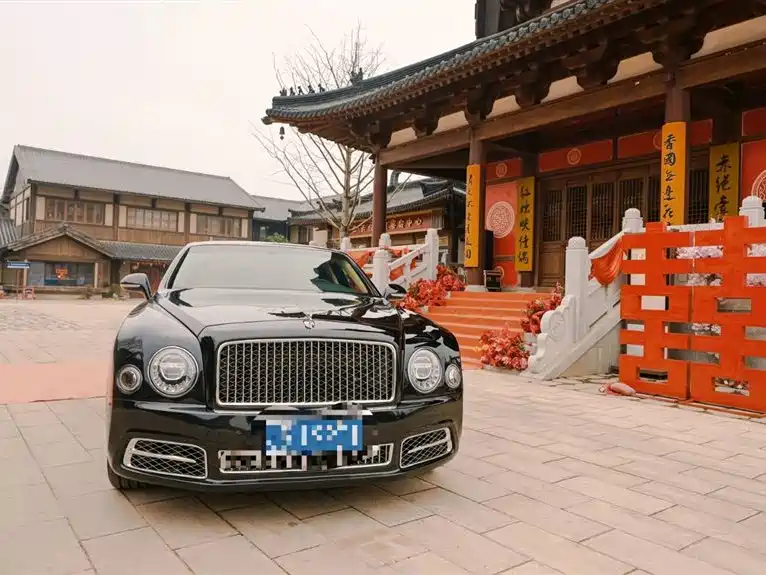 Bentley Mulsanne 2012 Model 6.8T Diamond Jubilee фото 2