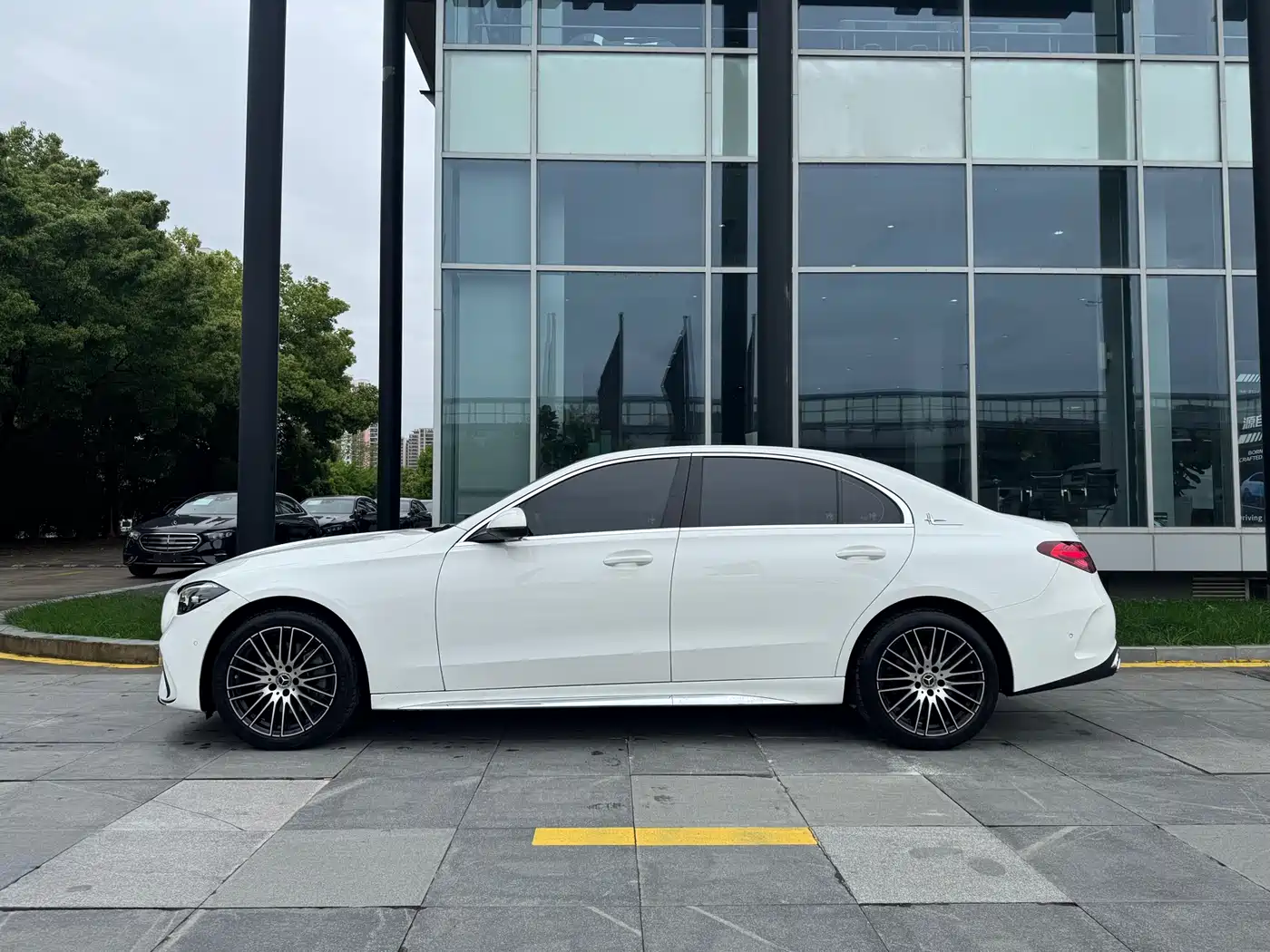 MERCEDES-BENZ CLASS C