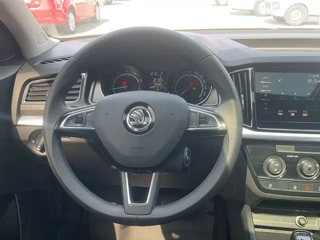 SKODA KOMICK