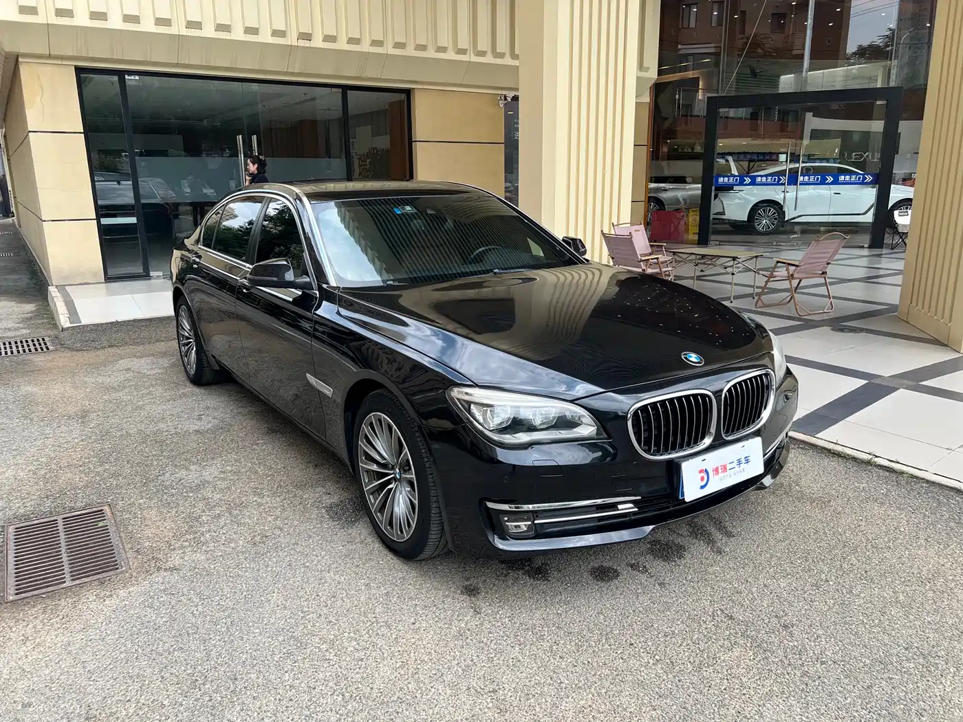 Фото 9 - BMW 7 Series