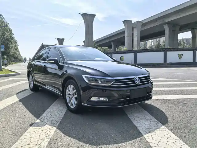 Volkswagen Magotan 2019 280TSI DSG Comfort China VI — фото 3
