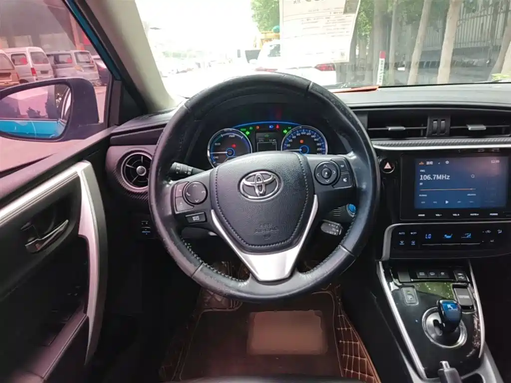 Toyota Levin Twin Engine E+ 2019 1.8PH V E-CVT Luxury Edition фото 11