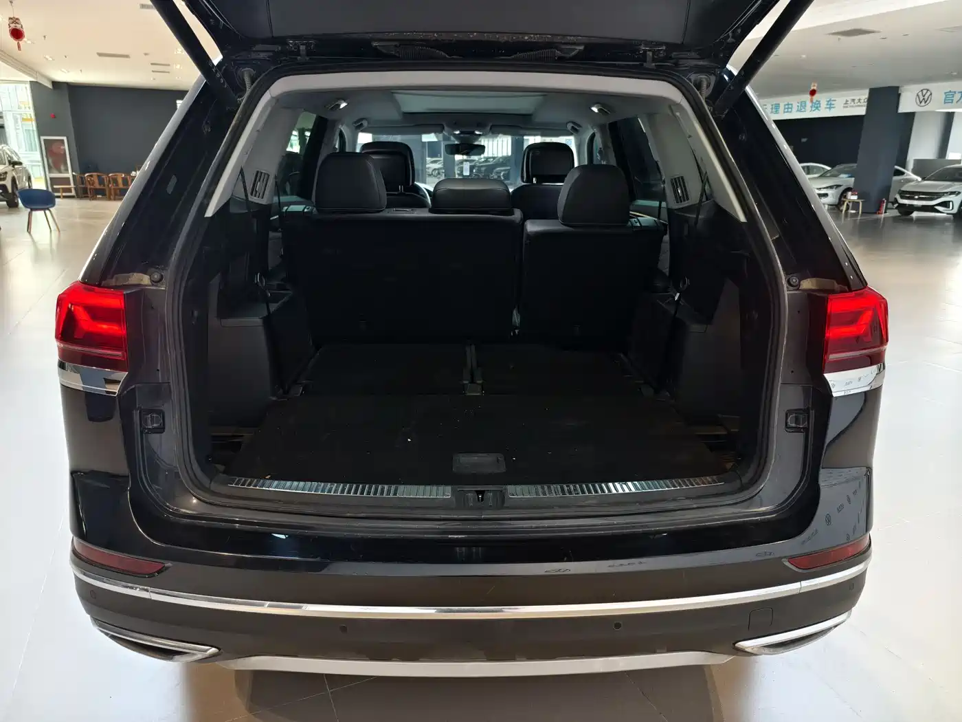 Volkswagen Teramont 2024 380TSI 4WD Prestige Flagship Edition фото 8