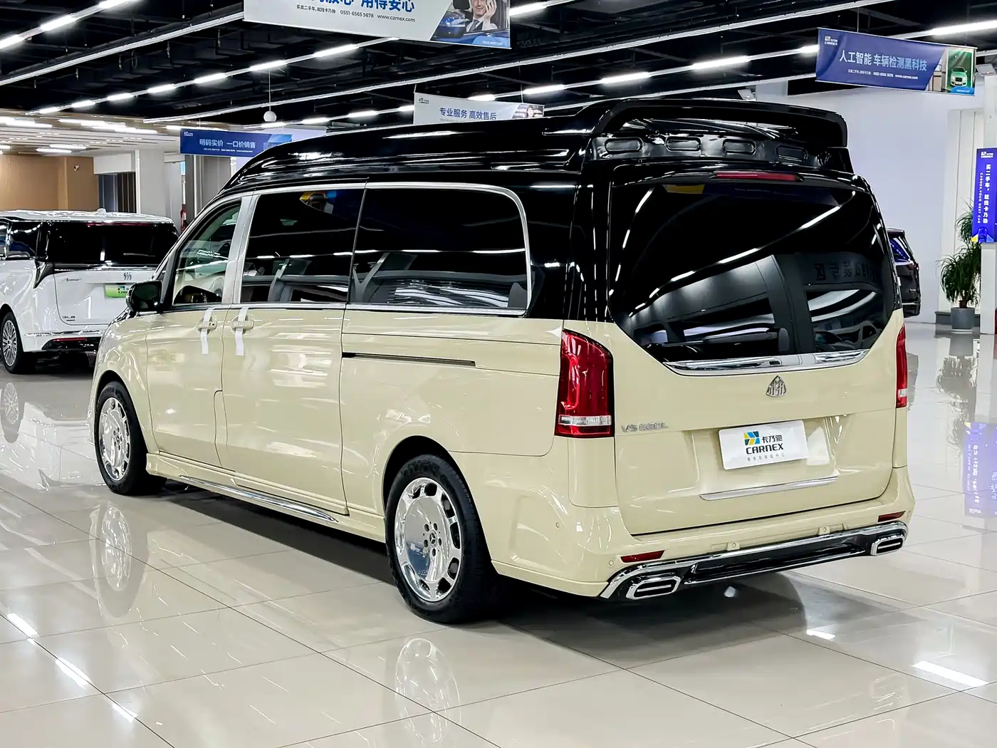 Mercedes-Benz V-Class 2022 V 260 L Long Wheelbase Luxury Edition фото 4