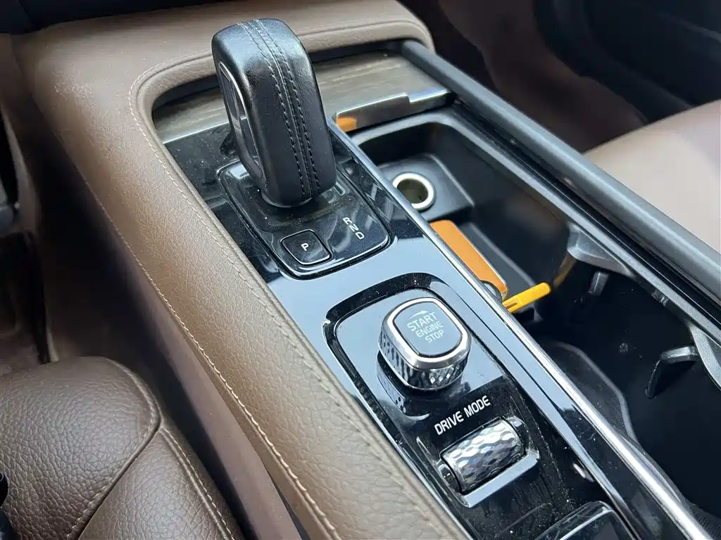 Фото 37 - Volvo V90