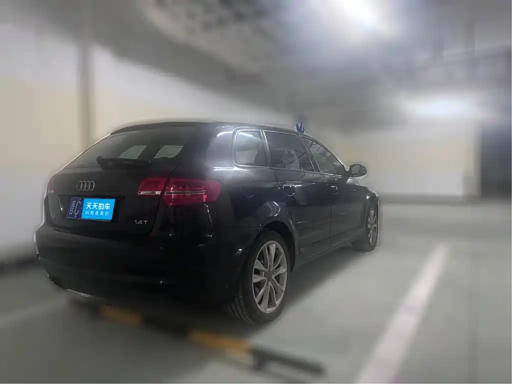 Audi A3 (Import) 2011 2010 Sportback 1.4T Comfort Model