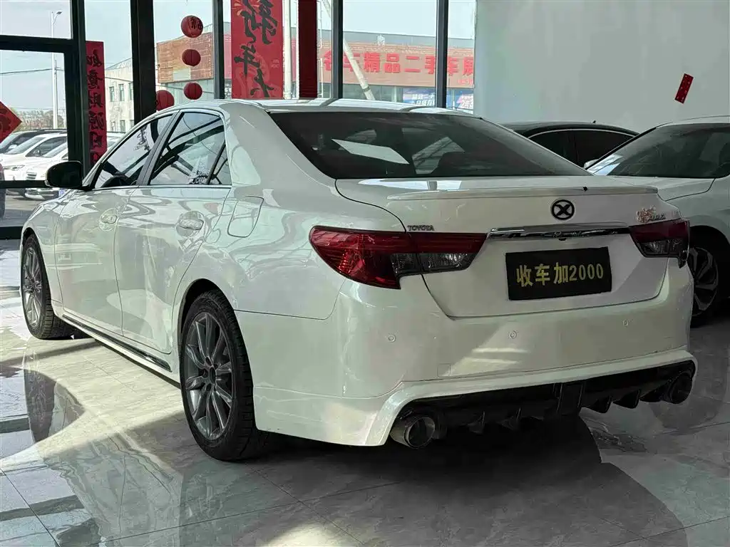 Toyota Reiz 2013 2.5V Premium Edition фото 9