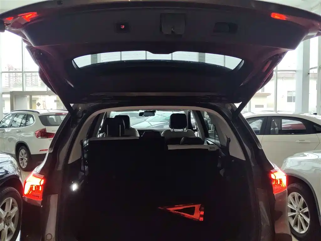 SAIC Maxus Maxus D60 2019 Model 1.5T Auto Premium Edition 7-Seater фото 15