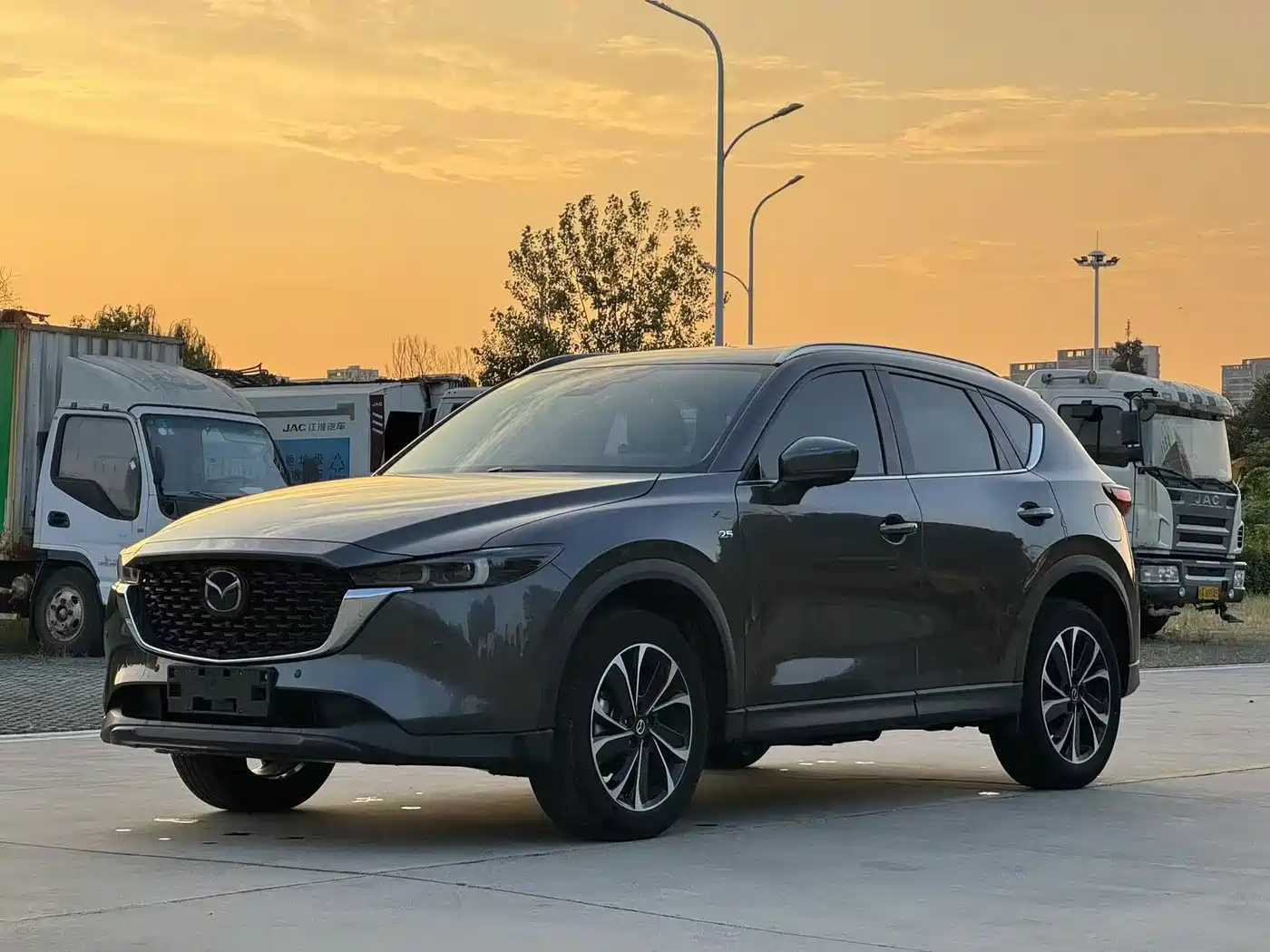 Photo 1 - Mazda CX-5