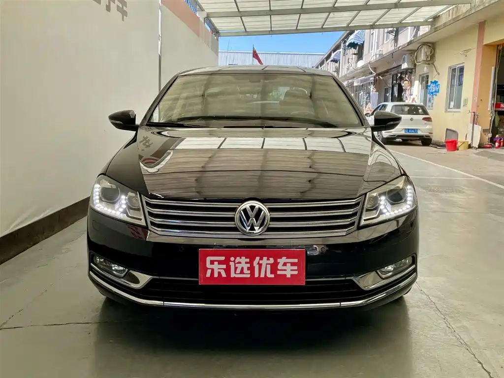 Volkswagen Magotan 2013 2.0TSI Premium фото 2