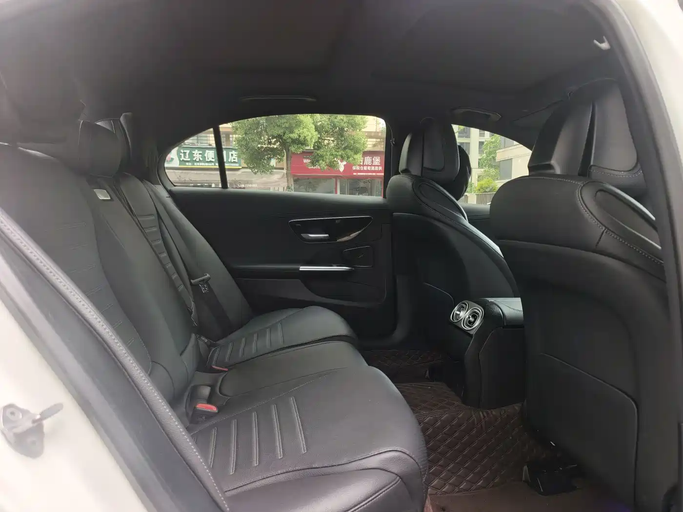 Mercedes-Benz C-Class 2024 C 260 L Sport фото 8
