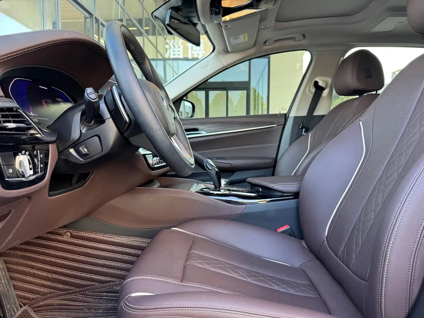 BMW 5 Series 2023 530Li Leading Luxury Package фото 7