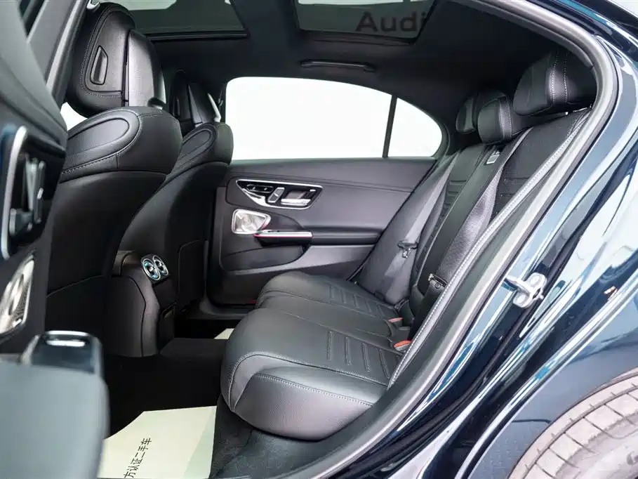 Mercedes-Benz C-Class 2025 C 260 L Night Sport Edition фото 12