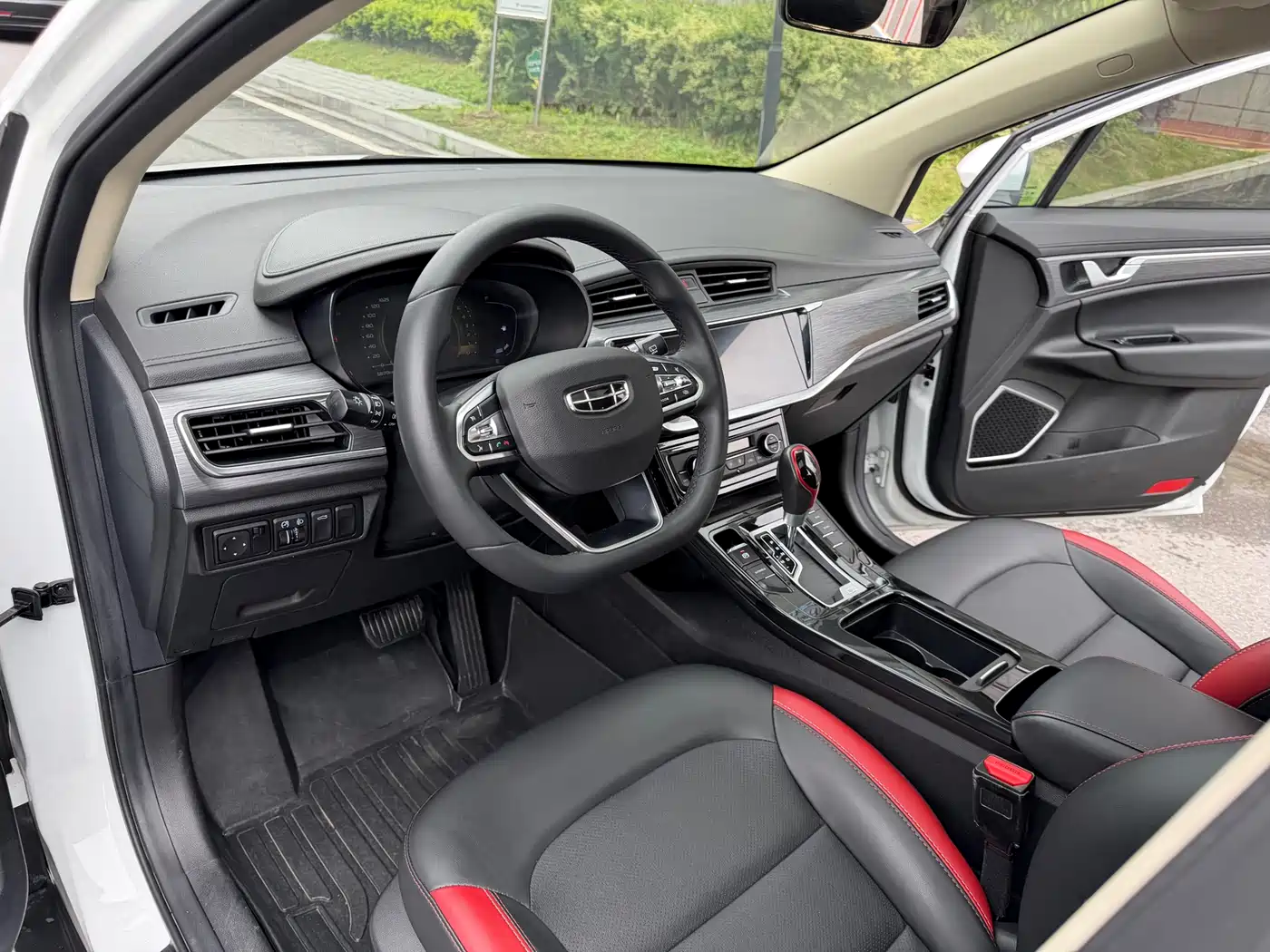 Geely Emgrand GS 2021 2020 1.4T CVT Elegance