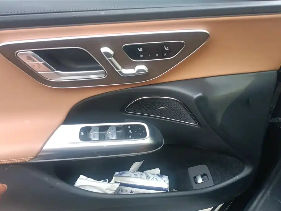 Mercedes-Benz E-Class 2024 E 300 L Fashion фото 7
