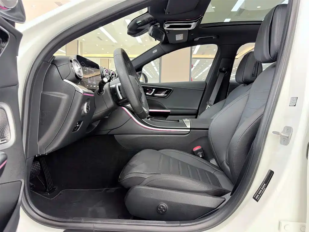 Mercedes-Benz C-Class 2025 Facelift C 260 L Sport Edition фото 13