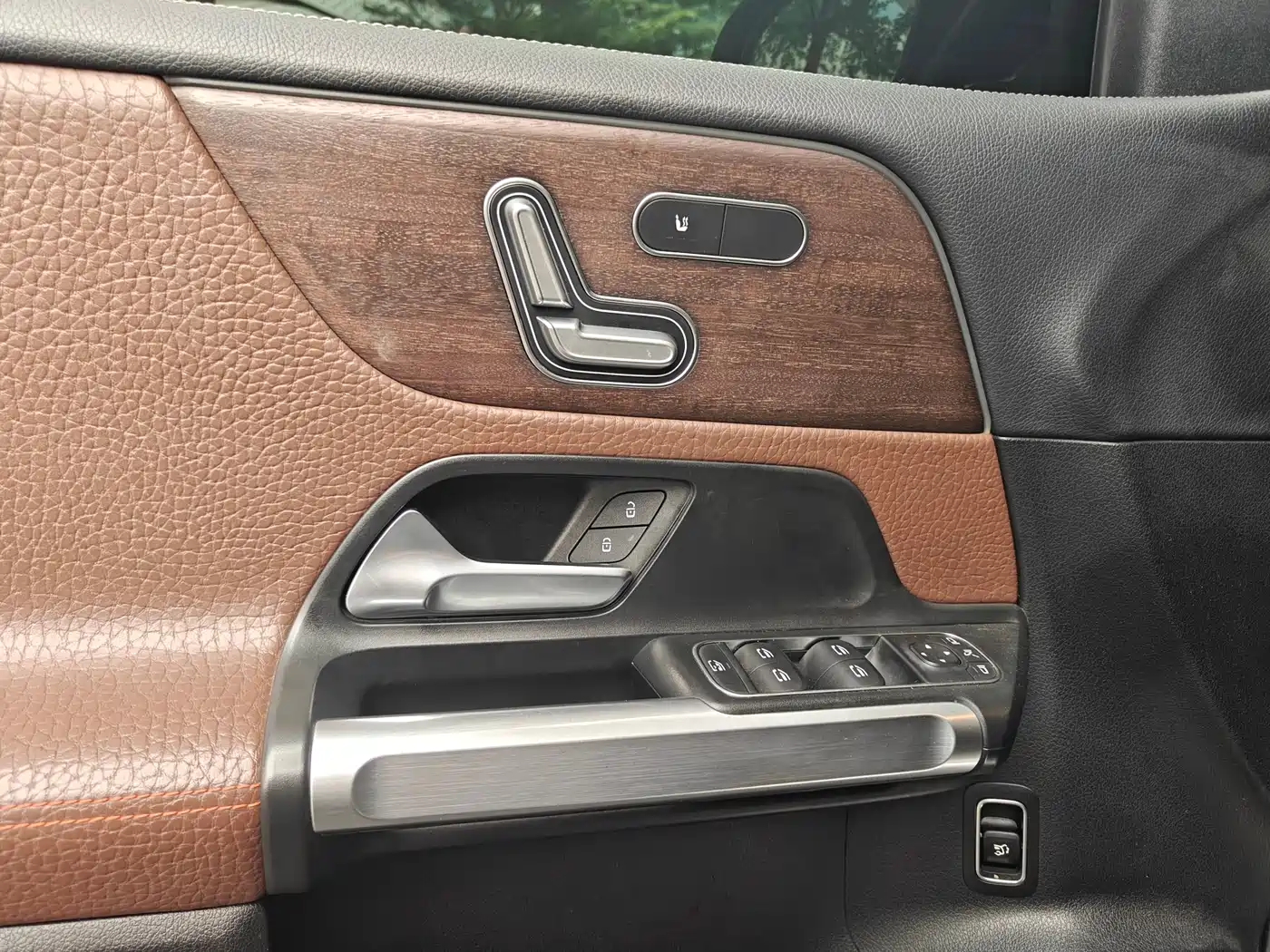 Mercedes-Benz GLB 2020 GLB 200 Pioneer Special Edition фото 10