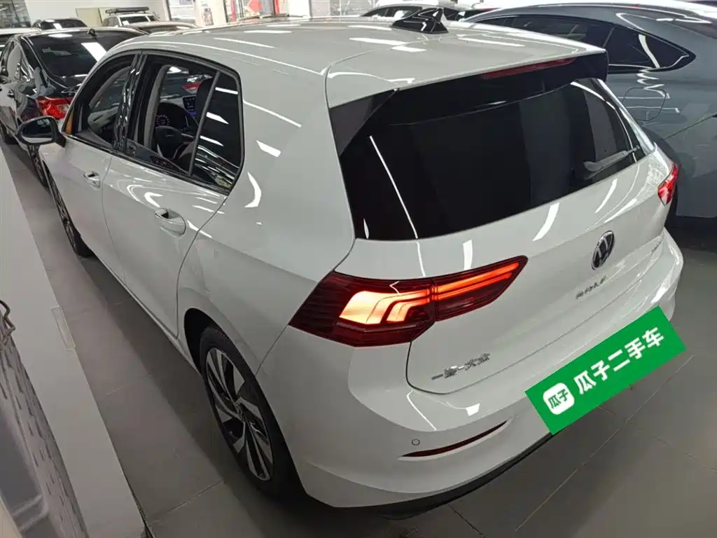 Volkswagen Golf 2025 Facelift 300TSI Pro фото 23