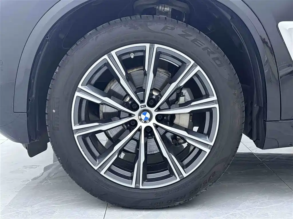 BMW X5 2023 xDrive 30Li M Sport Package фото 9