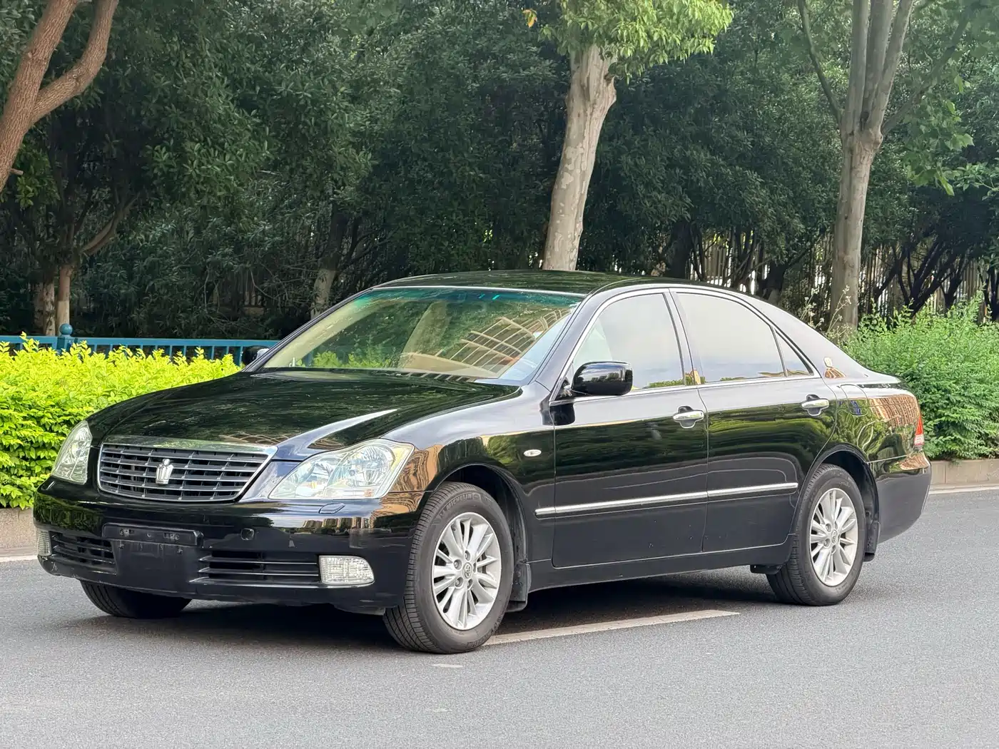 Toyota Crown 2005 Model 2.5L Royal