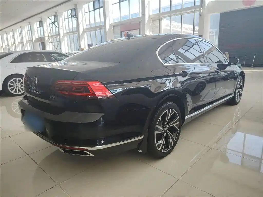Volkswagen Magotan 2020 330TSI DSG Luxury фото 6