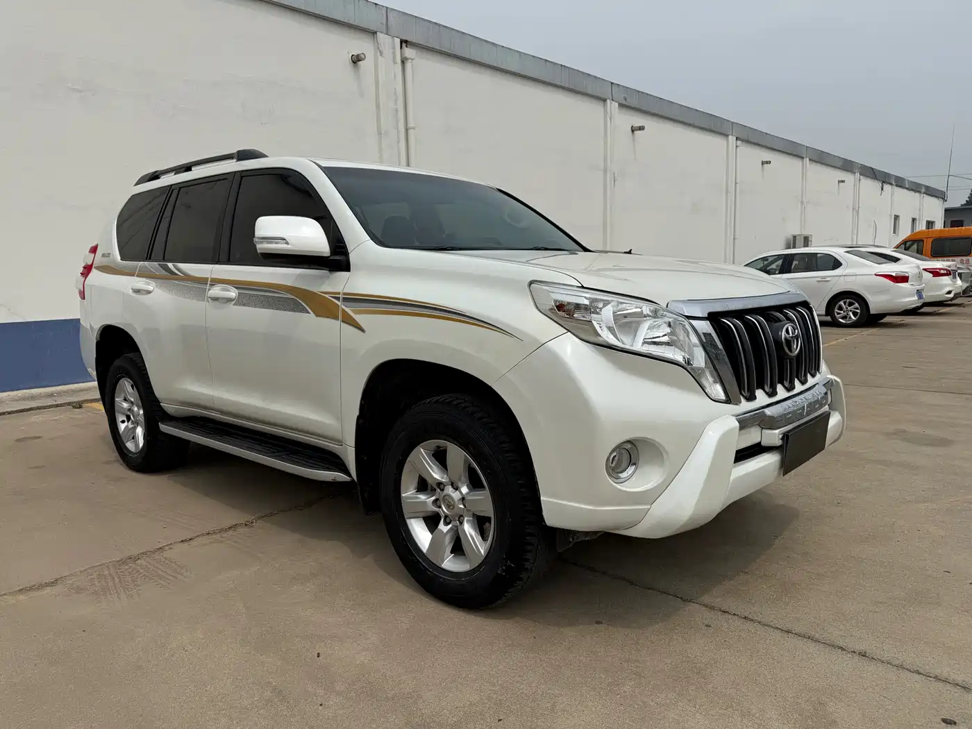 Toyota Prado 2016 2.7L Auto Standard Edition фото 3