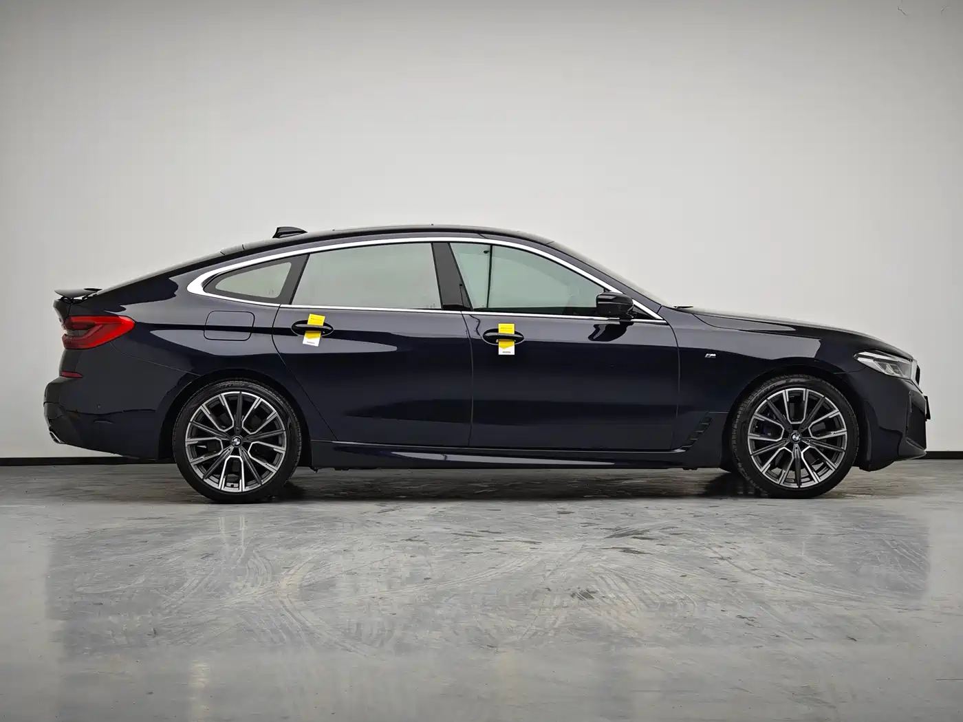 BMW 6 Series GT 2022 Model 630i M Sport Grand Tourer Edition фото 12