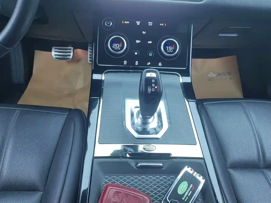 Land Rover Range Rover Evoque 2020 249PS R-DYNAMIC S Sport Edition фото 16