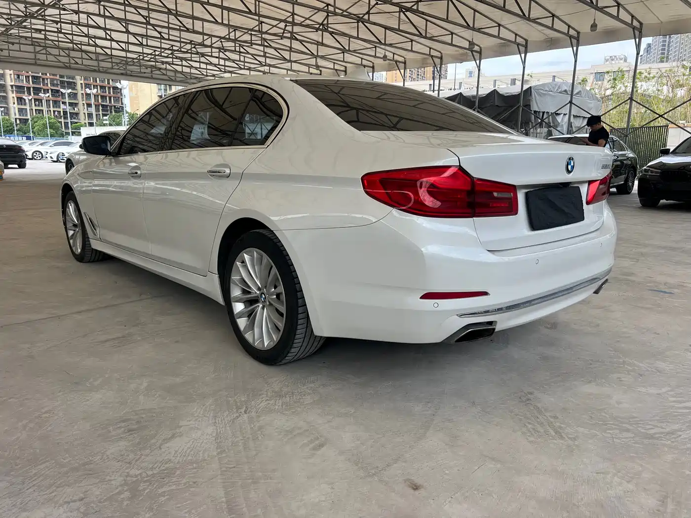 BMW 5 Series 2018 525Li Luxury Package фото 7