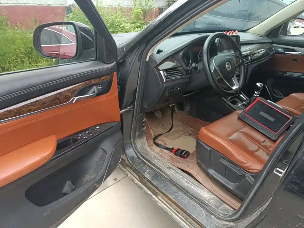 Hanteng Auto Hanteng X7 2017 2016 1.5T Manual Comfort Edition