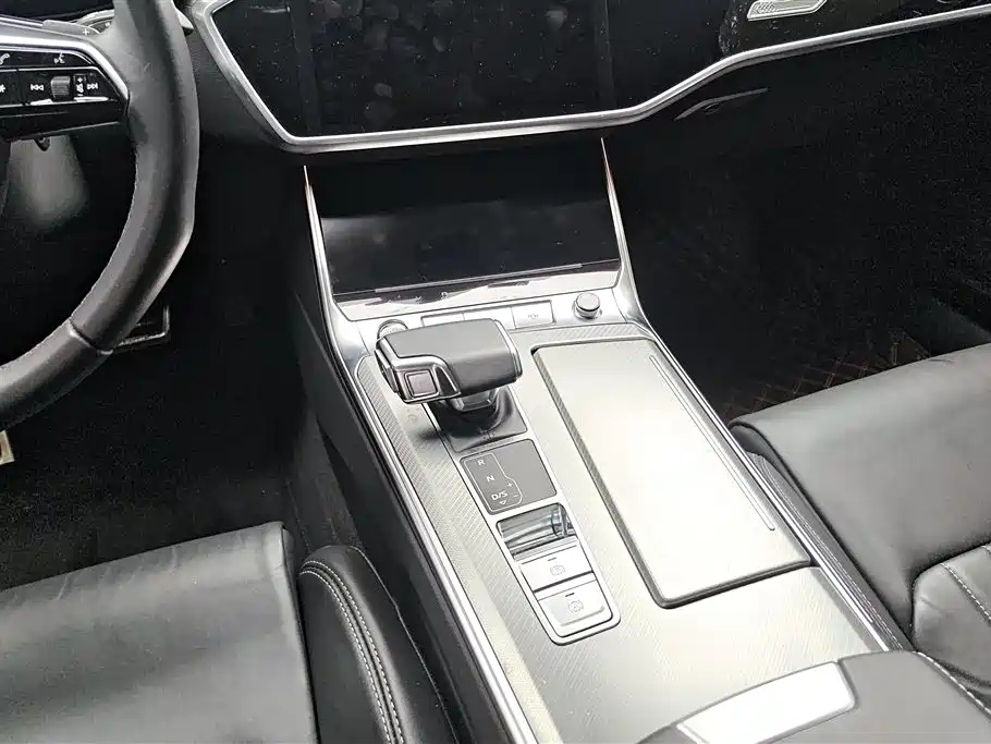 Audi A6L 2023 Facelift 40 TFSI Luxury Elegance фото 16